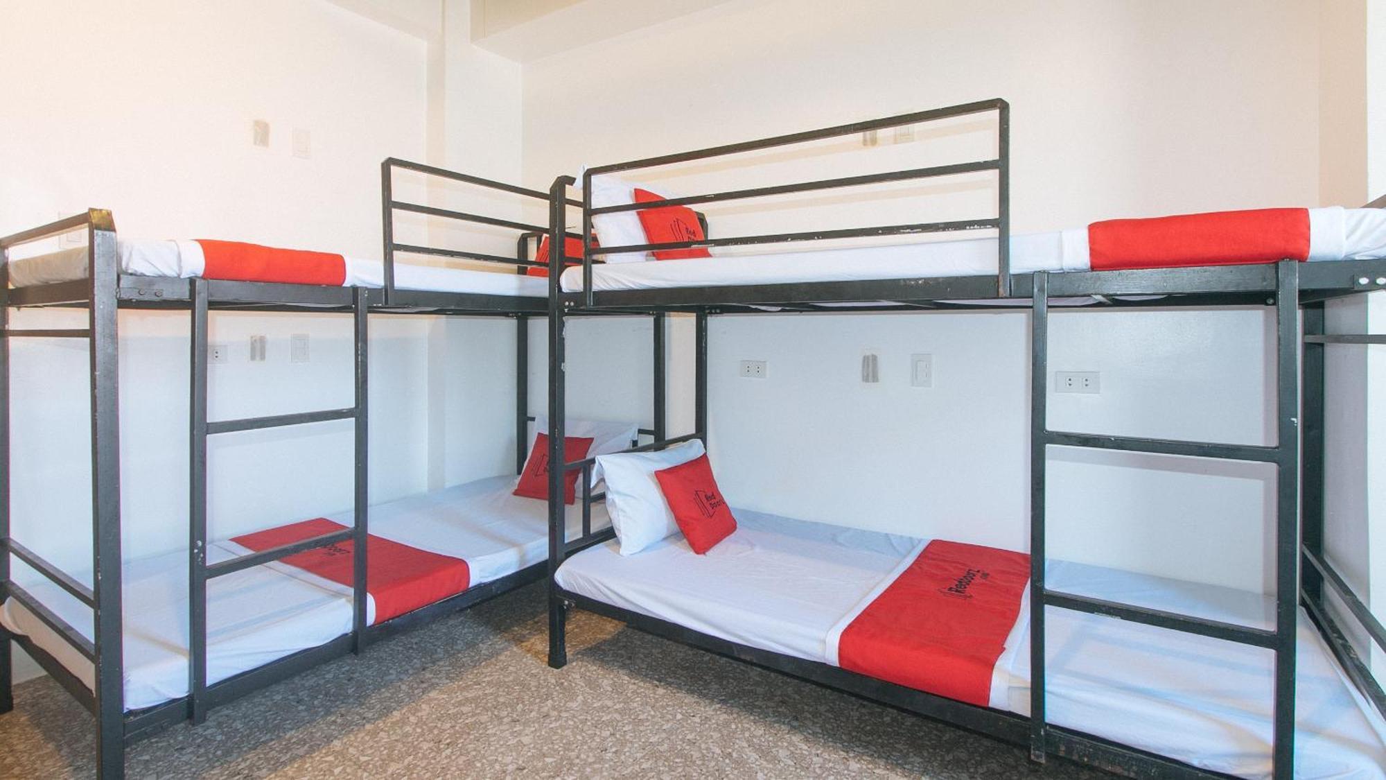 מלון Reddoorz Near Lrt 2 Antipolo Station מראה חיצוני תמונה